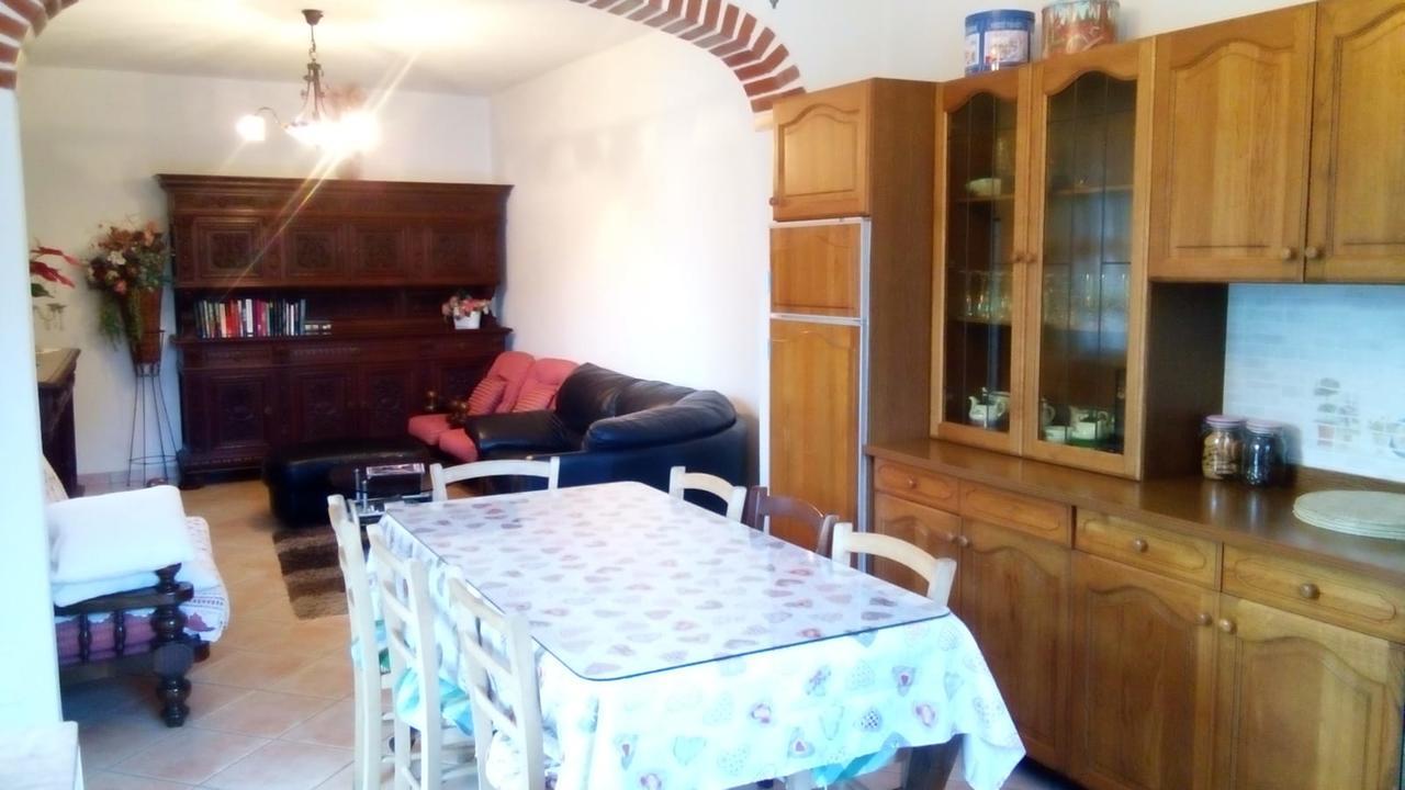 Casa Vacanze L'Agrifoglio Acomodação com café da manhã Magliolo Exterior foto