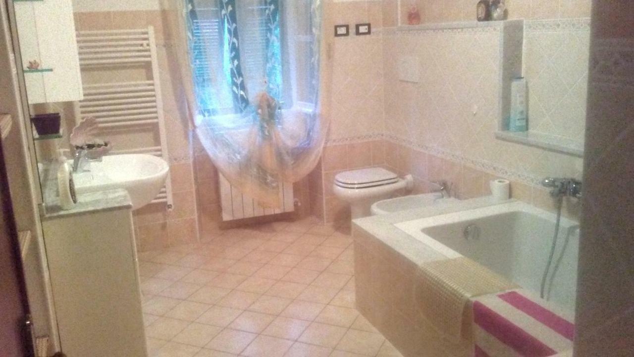 Casa Vacanze L'Agrifoglio Acomodação com café da manhã Magliolo Exterior foto